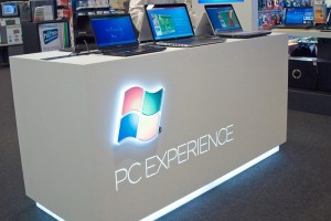 Mobiliário em KRION, Microsoft Experience lojas FNAC